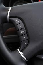 Mitsubishi Shogun Black 2012 года (UK)